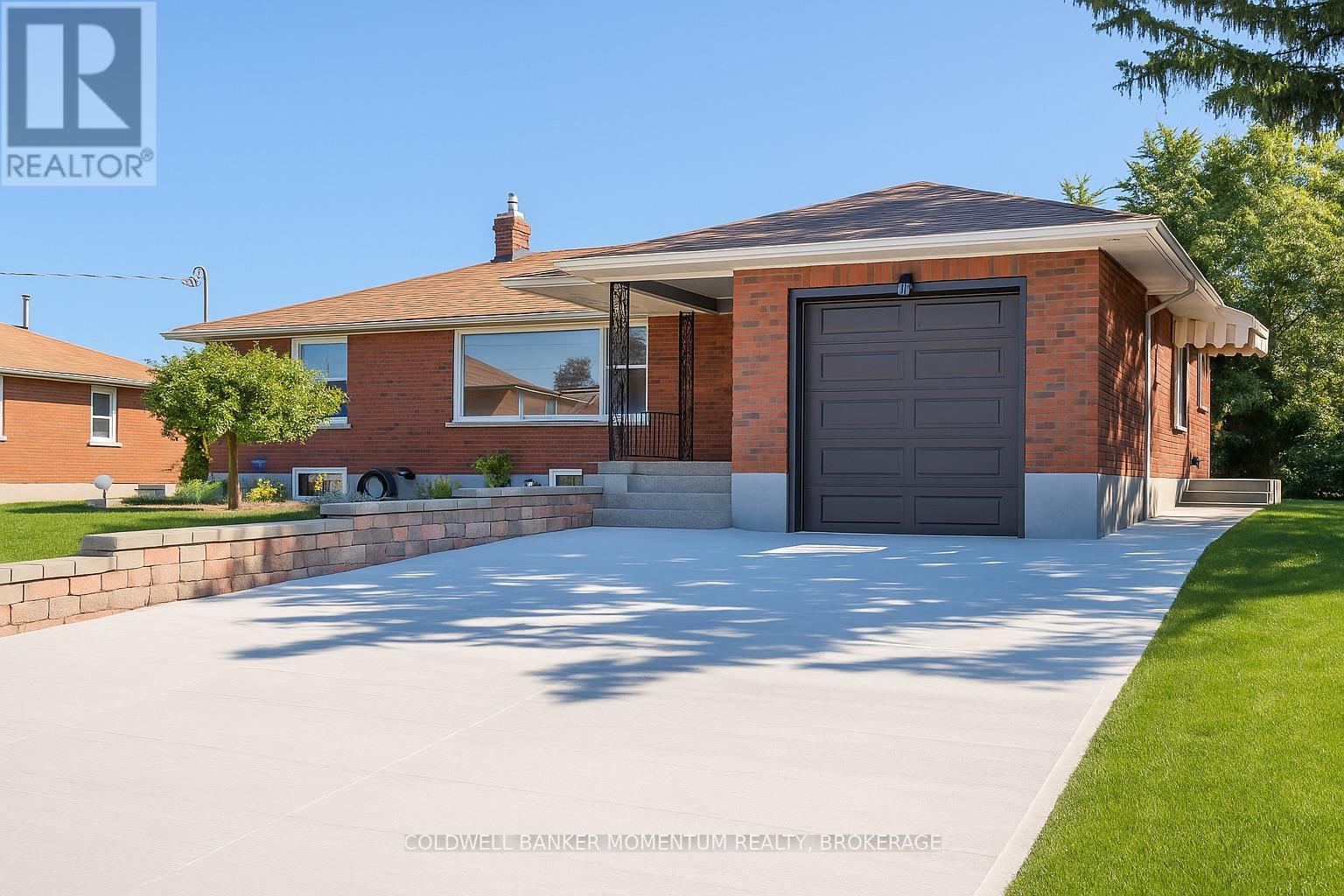 2 Foley Cres, Thorold, ON L2V 2K8