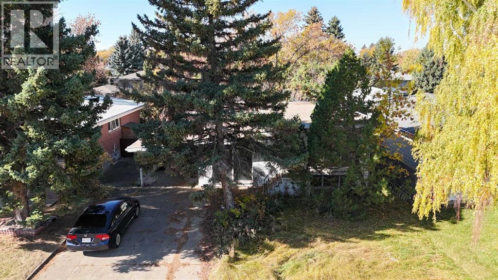 928 Mayor Magrath Dr S, Lethbridge, AB T1J 3M5