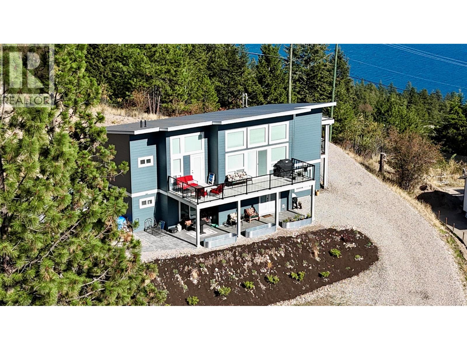 36 Spruce Dr, Vernon, BC V1H 2V4
