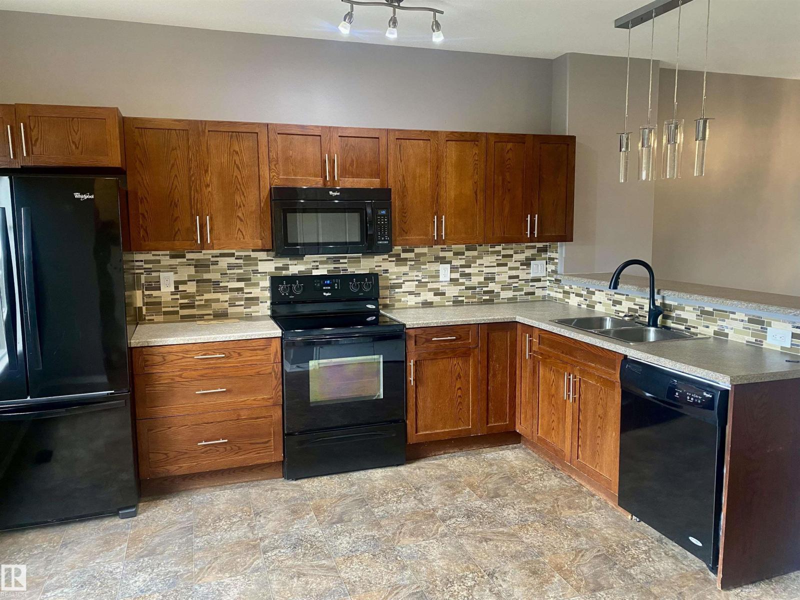 222 Schubert St, Leduc, AB T9E 8R8
