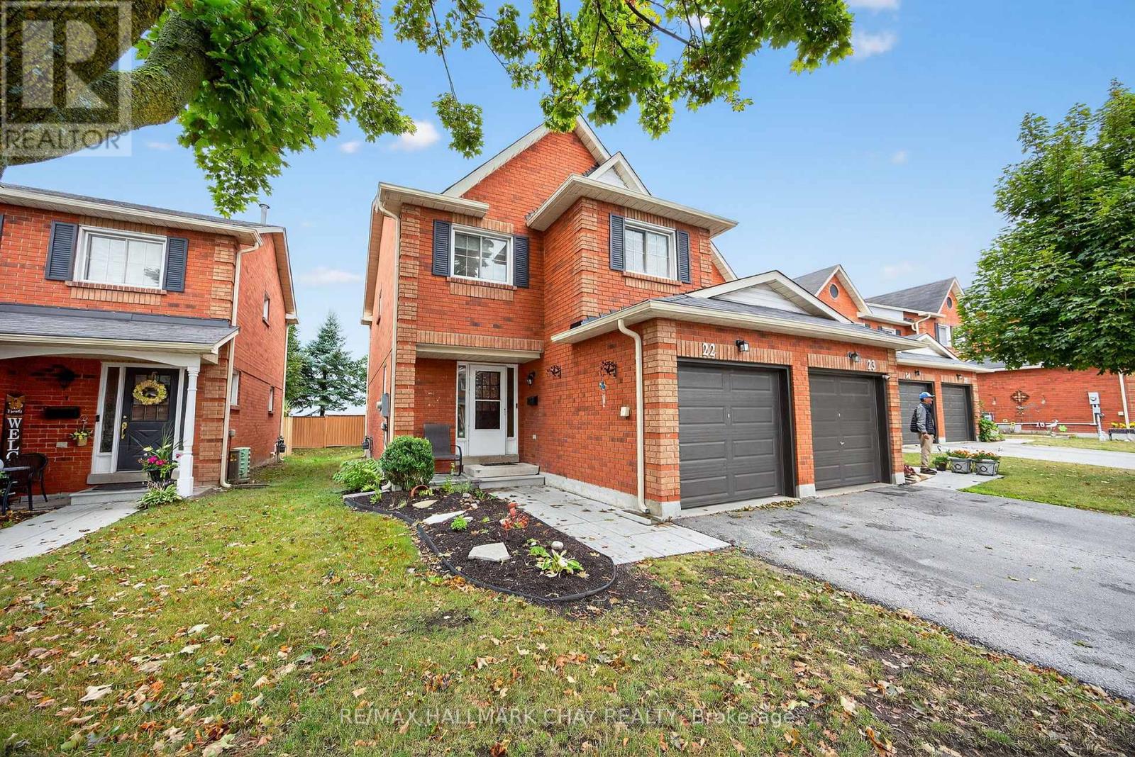 22 165 Kozlov St, Barrie, ON L4N 7M7