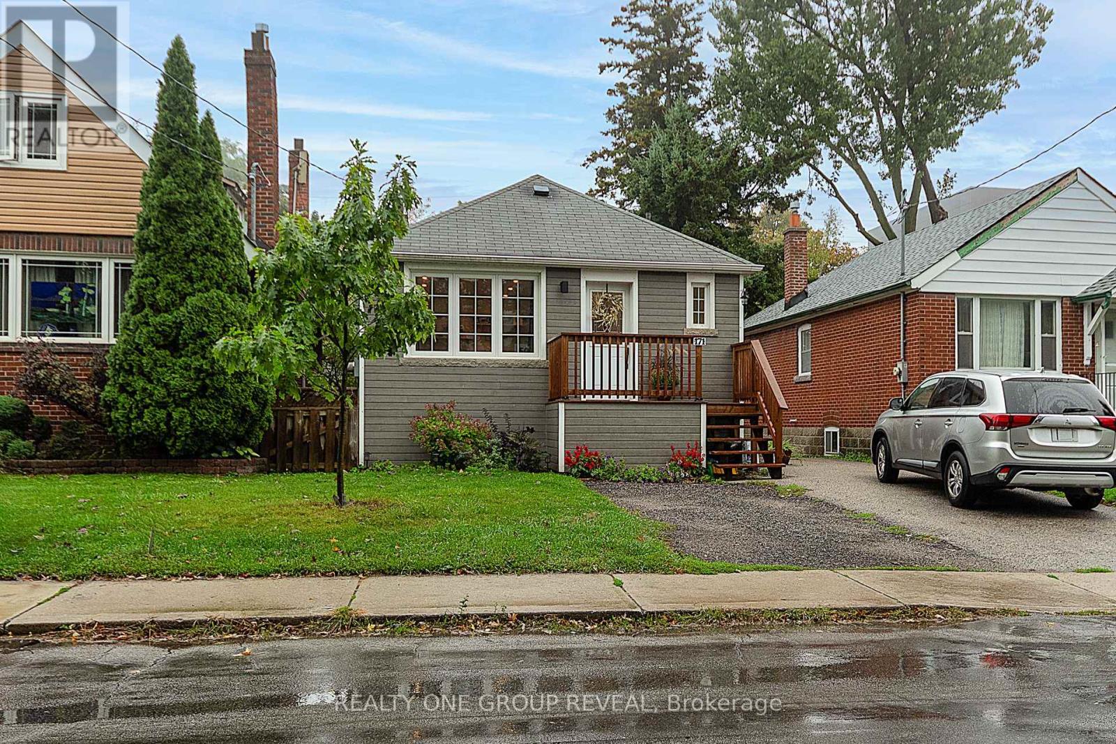 171 Mcintosh St, Toronto, ON M1N 3Y8
