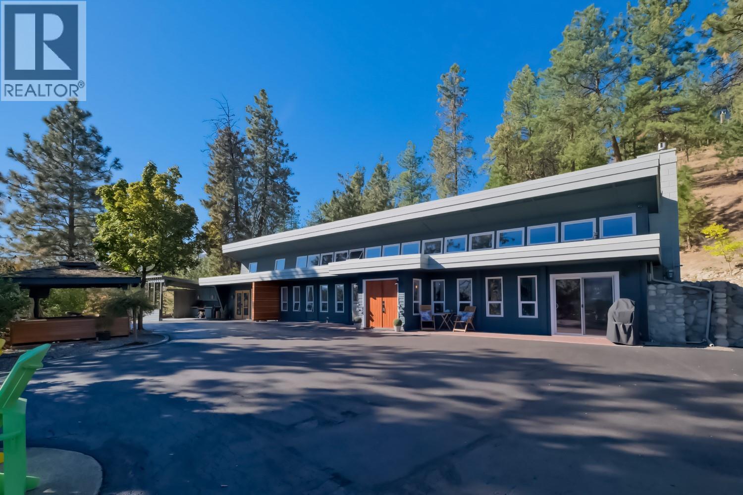 5290 Trepanier Bench Rd, Peachland, BC V0H 1X2