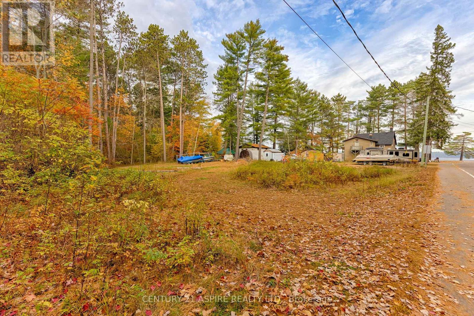 58 East St, Petawawa, ON K8H 2N9