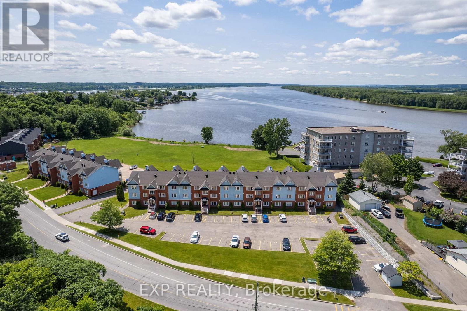 160 Edwards St B6 St #a, Clarence-Rockland, ON K4K 1H9