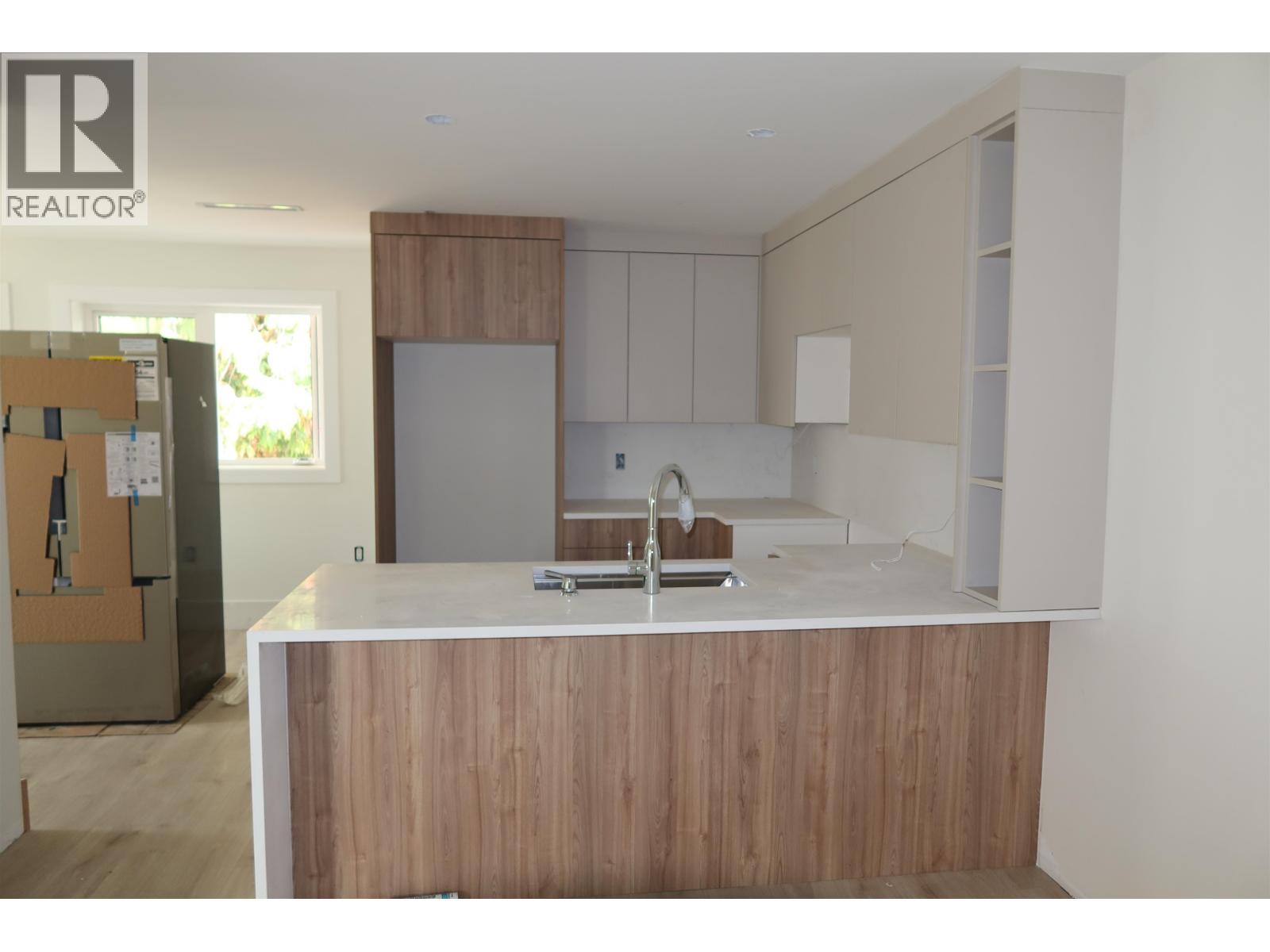 972 Park Dr, Vancouver, BC V6P 2J4