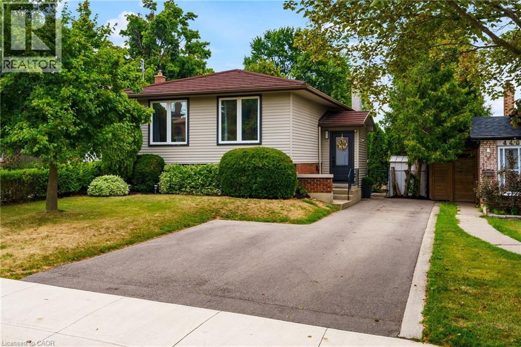 444 Queen Victoria Dr, Hamilton, ON L8W 1X7
