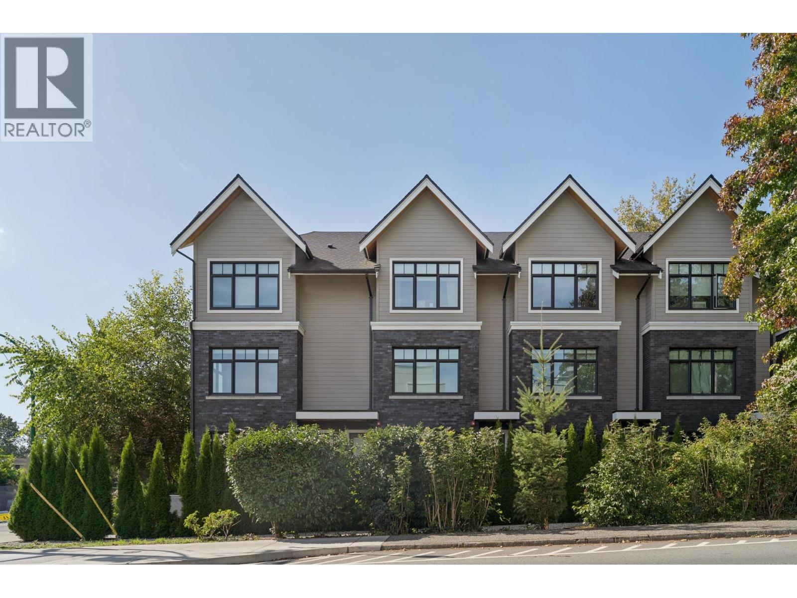 1960 Glenaire Drive Unit 19, North Vancouver, BC V7P 0B8