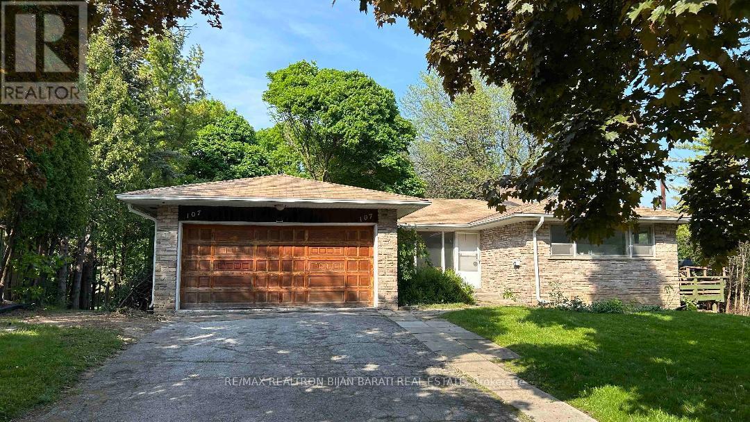 107 Burbank Dr, Toronto, ON M2K 1N6