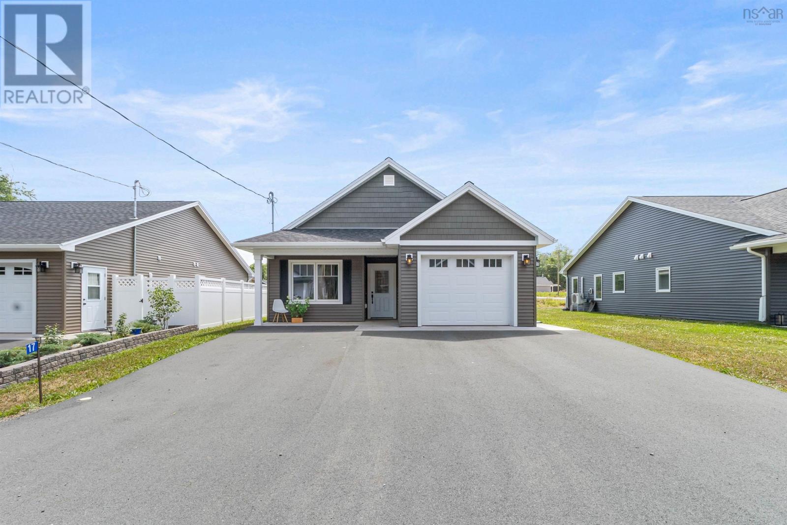 17 Emma Janes Way, Stewiacke, NS B0N 2J0