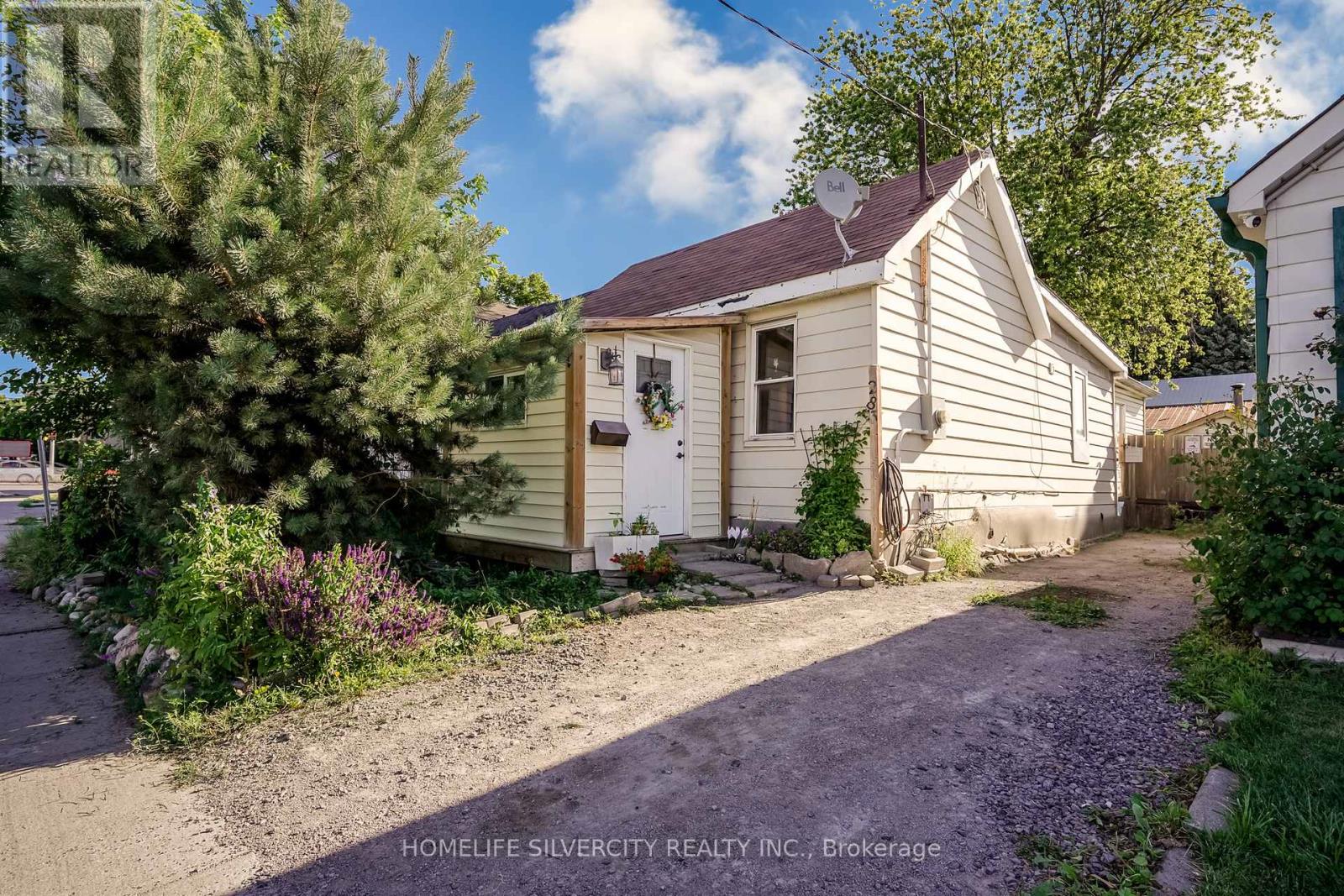 283 Park Rd S, Oshawa, ON L1J 4H4