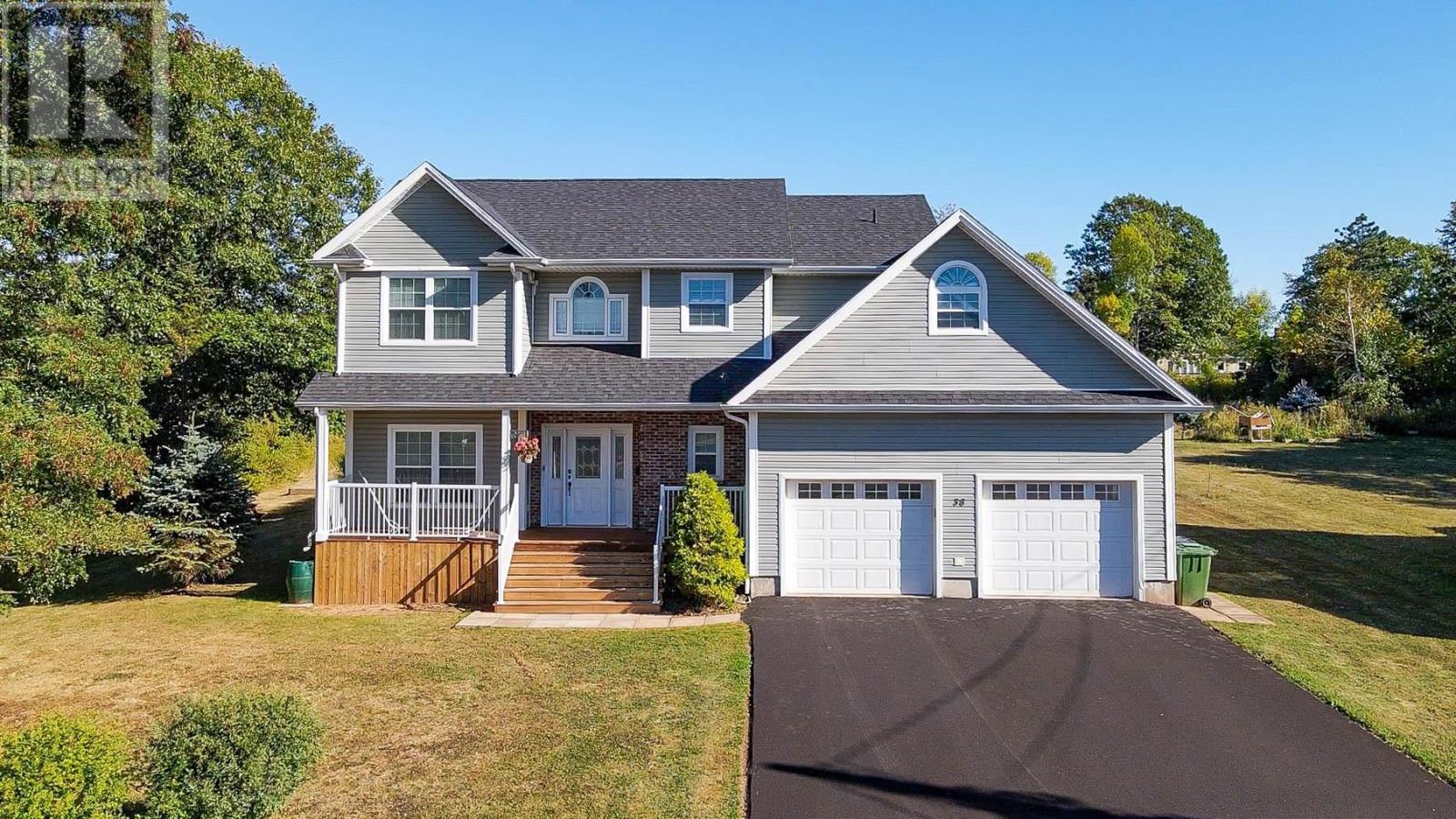 38 Harbour View Dr, Stratford, PE C1B 1V7