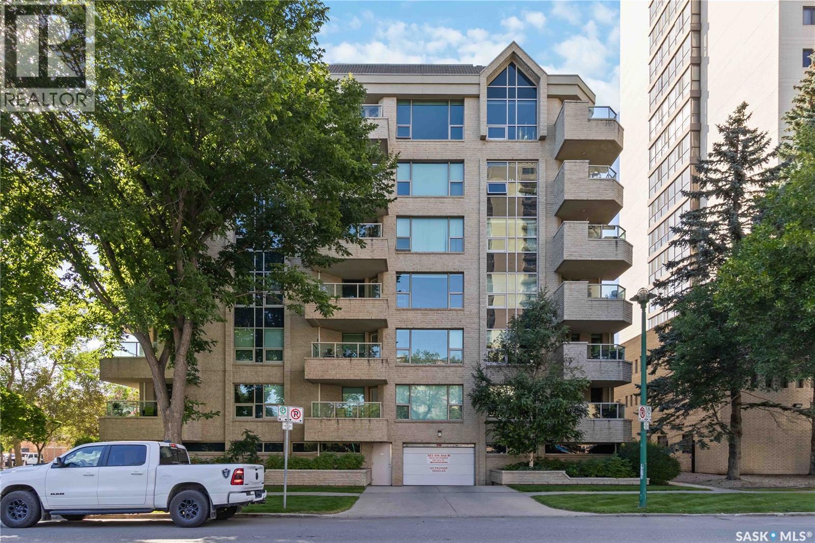 303 5th Avenue N Unit 103, Saskatoon, SK S7K 2P6