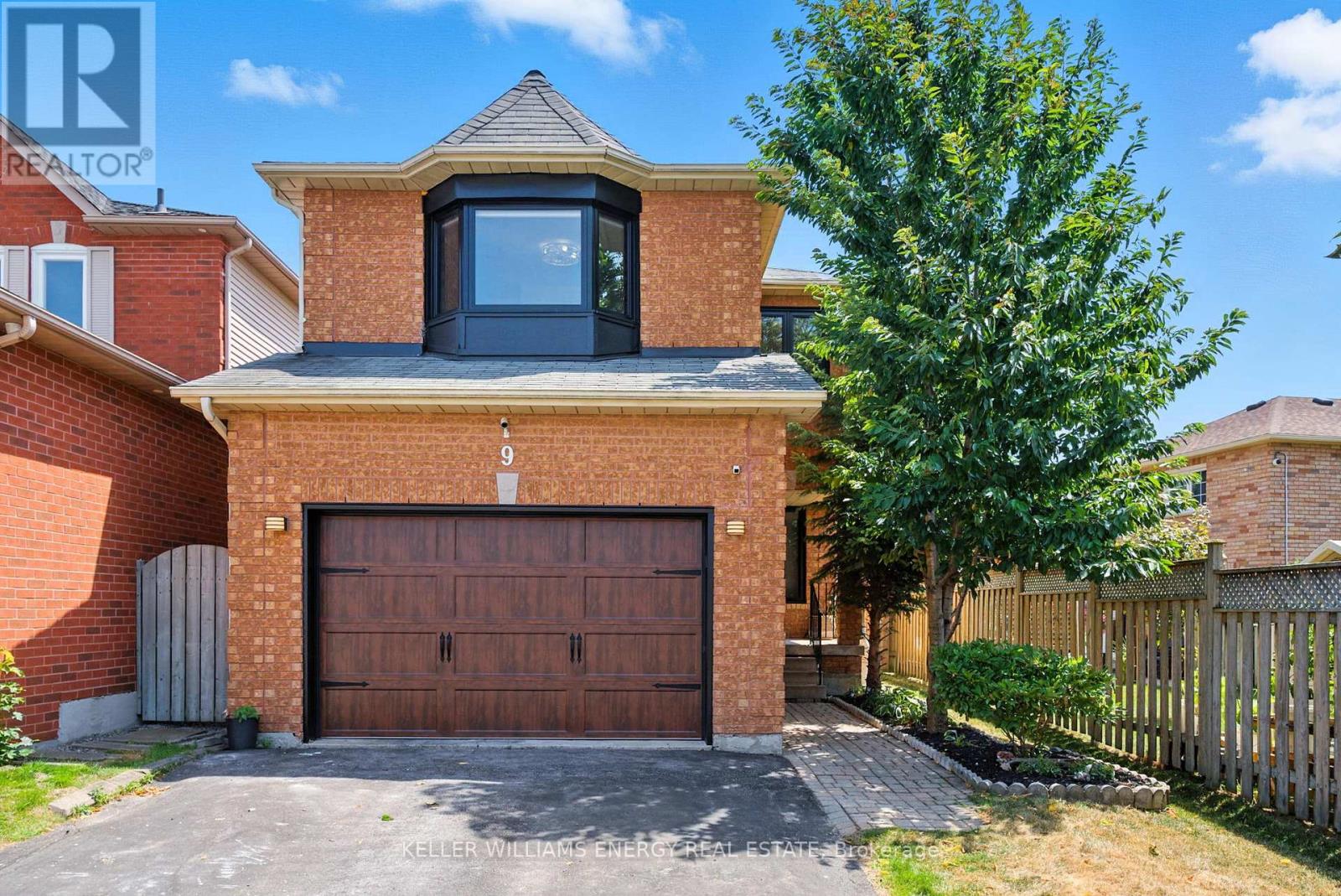 9 Glen Ray Ct, Clarington, ON L1C 4W7