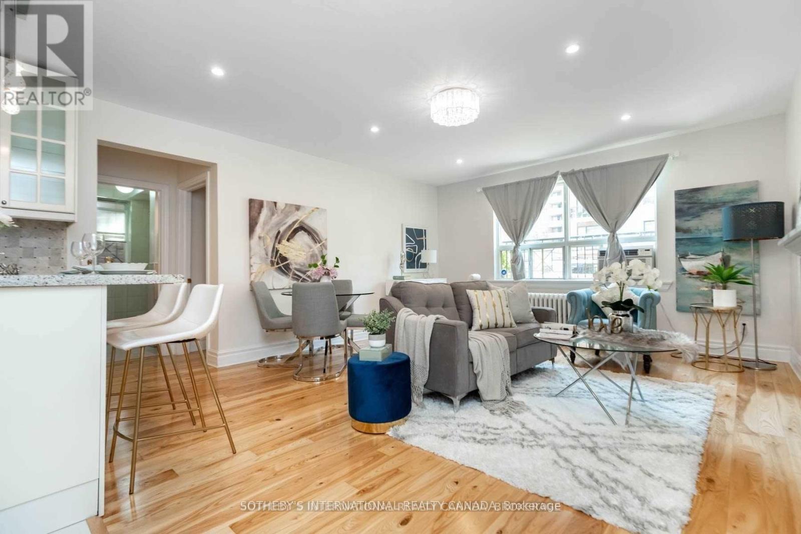 108 35 Raglan Ave, Toronto, ON M6C 2K7