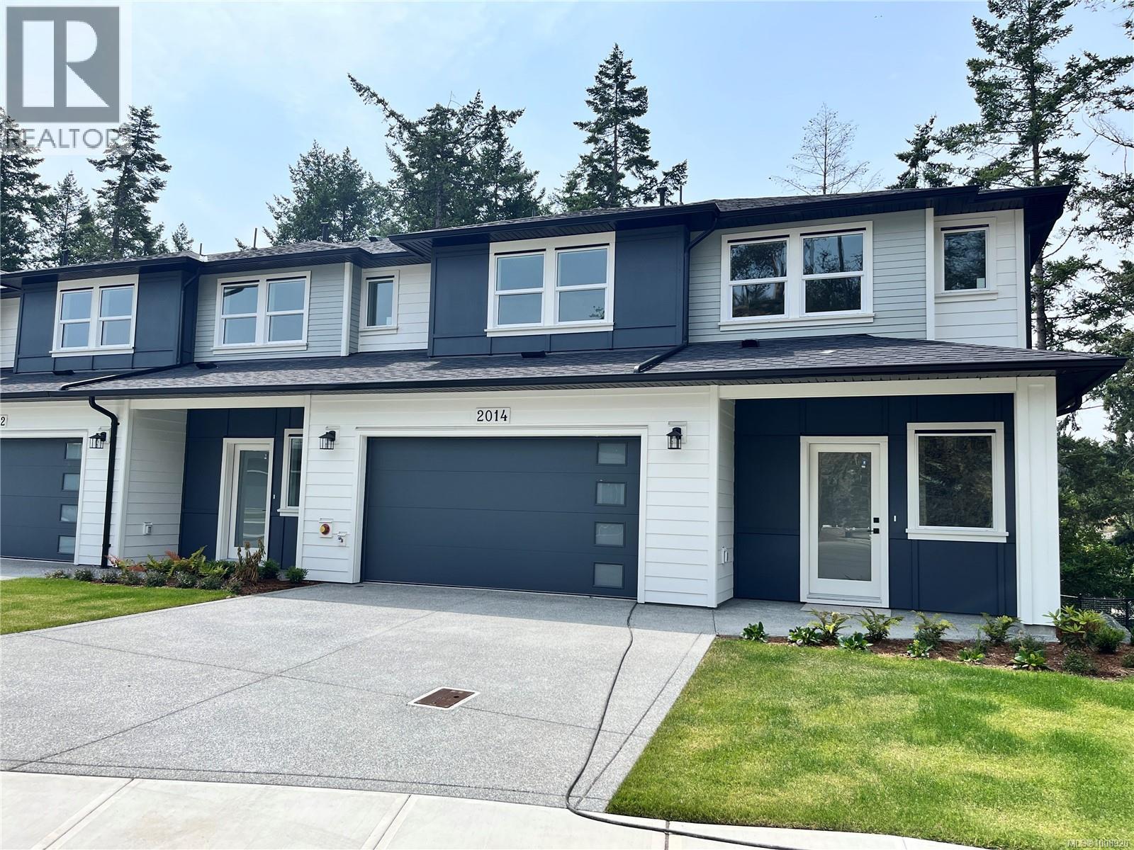 2014 W Park Ln, View Royal, BC V9B 5Z2