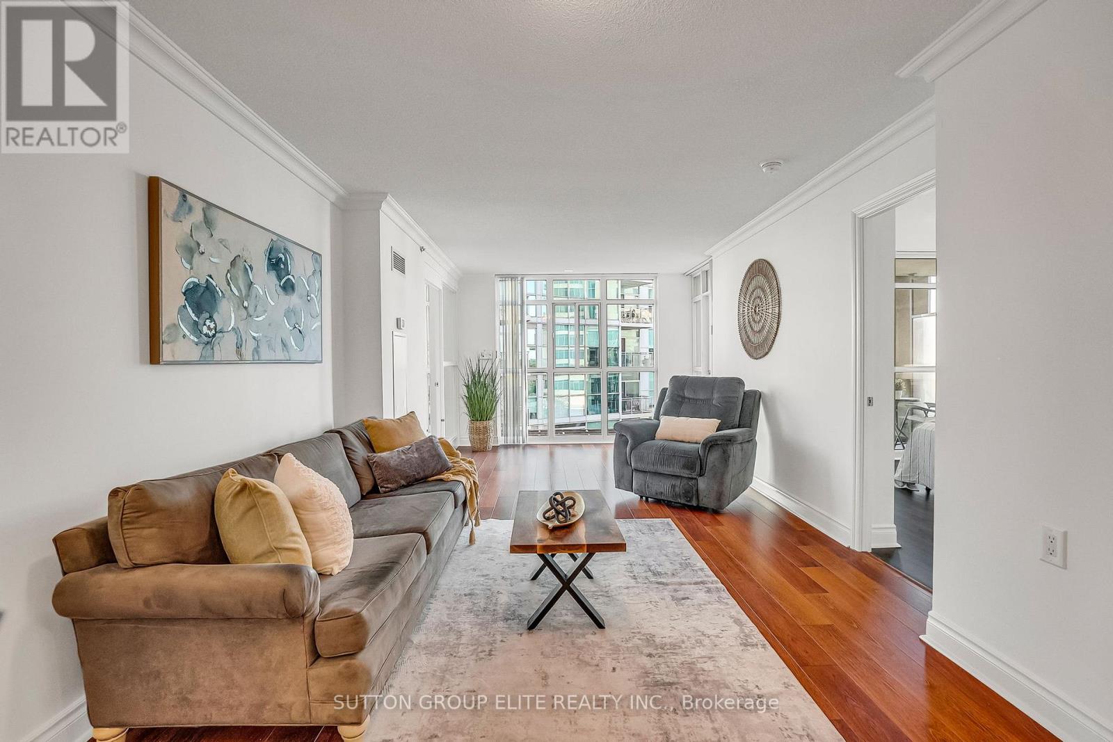 401 3 Marine Parade Dr, Toronto, ON M8V 3Z5