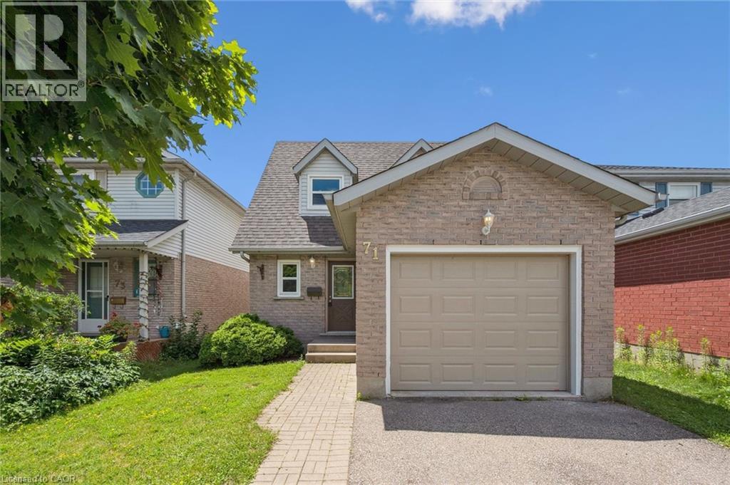 71 Moss Pl, Guelph, ON N1G 4V3