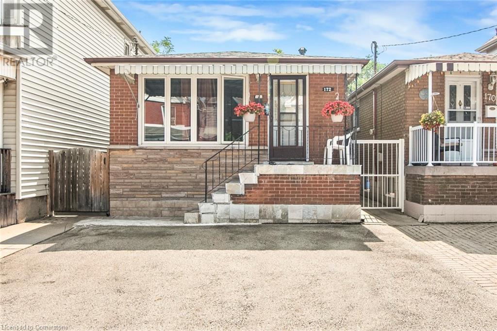 172 Gibson Ave, Hamilton, ON L8L 6J8