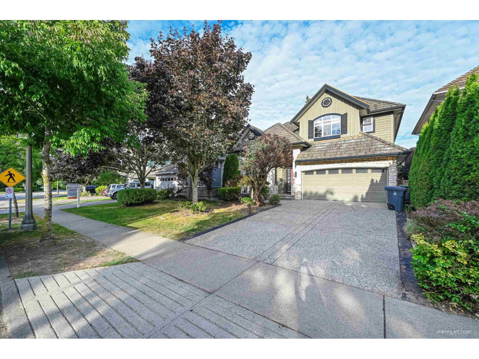 3458 Rosemary Heights Cres, Surrey, BC V3Z 0M4