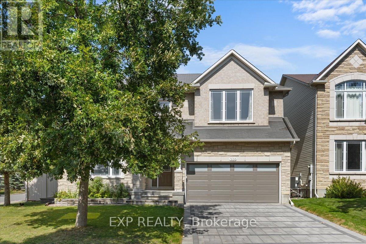 300 Grayburn Way, Ottawa, ON K2J 0V8