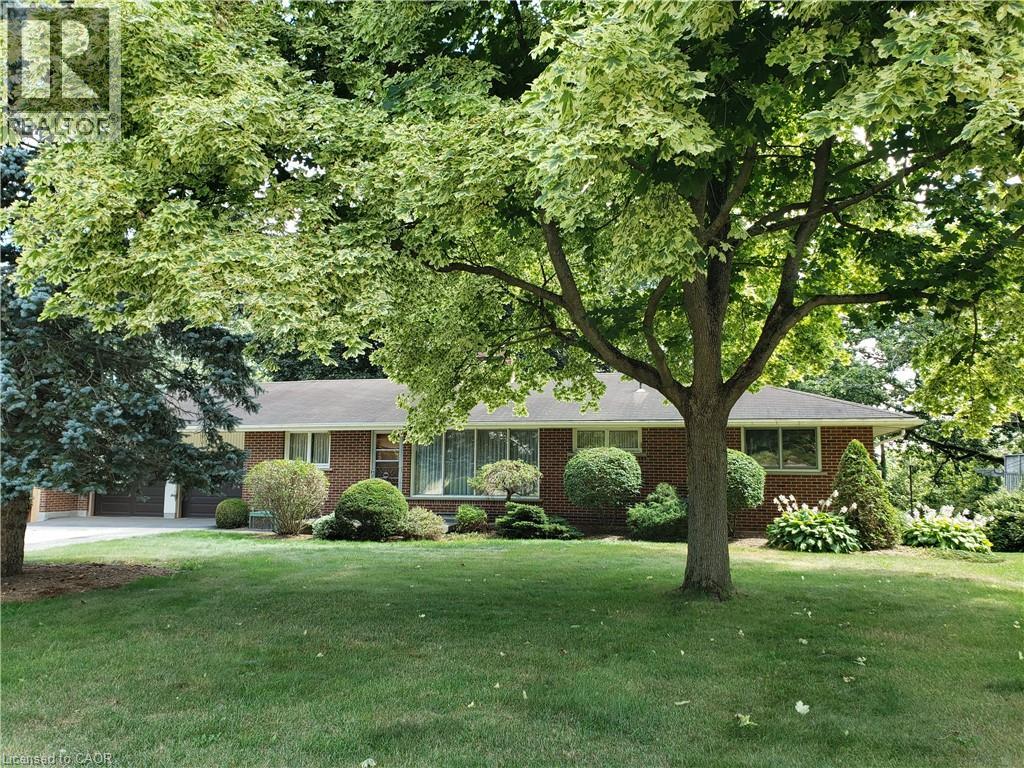 11 Riverview Ter, Brant, ON N3L 2P2