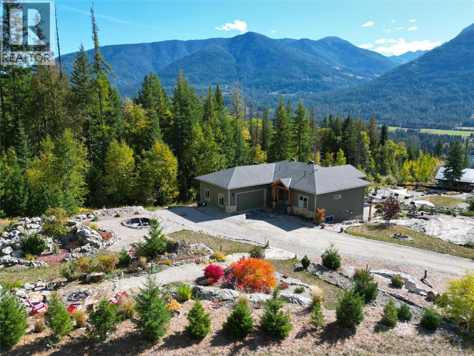 440 Buriview Dr, Nelson, BC V1L 0A7