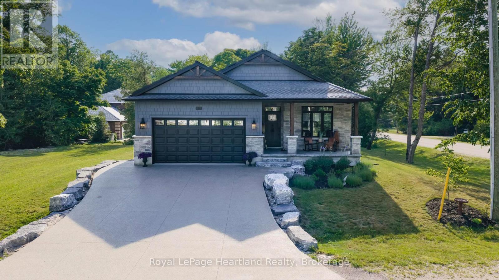 3 Eugene St, Bluewater, ON N0M 1G0