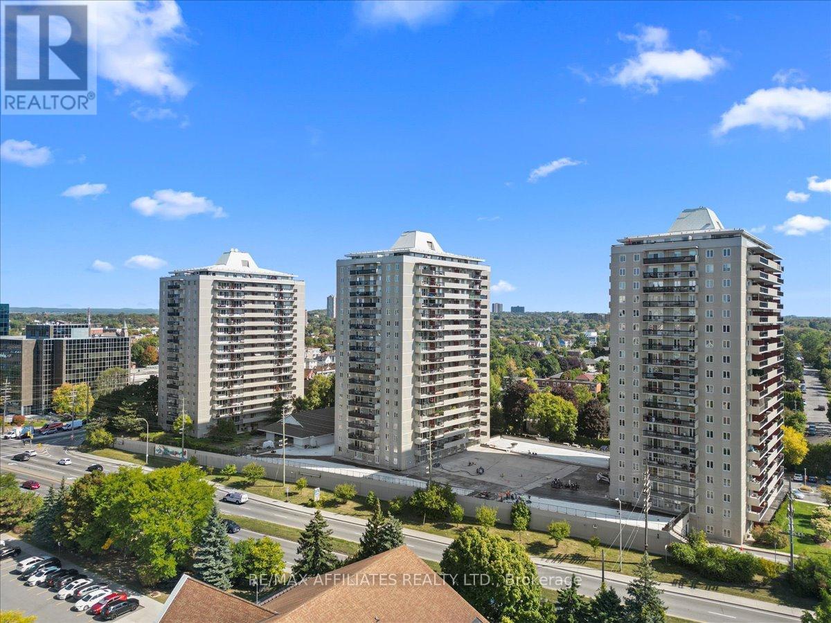 1507 158b Mcarthur Ave, Ottawa, ON K1L 8C9