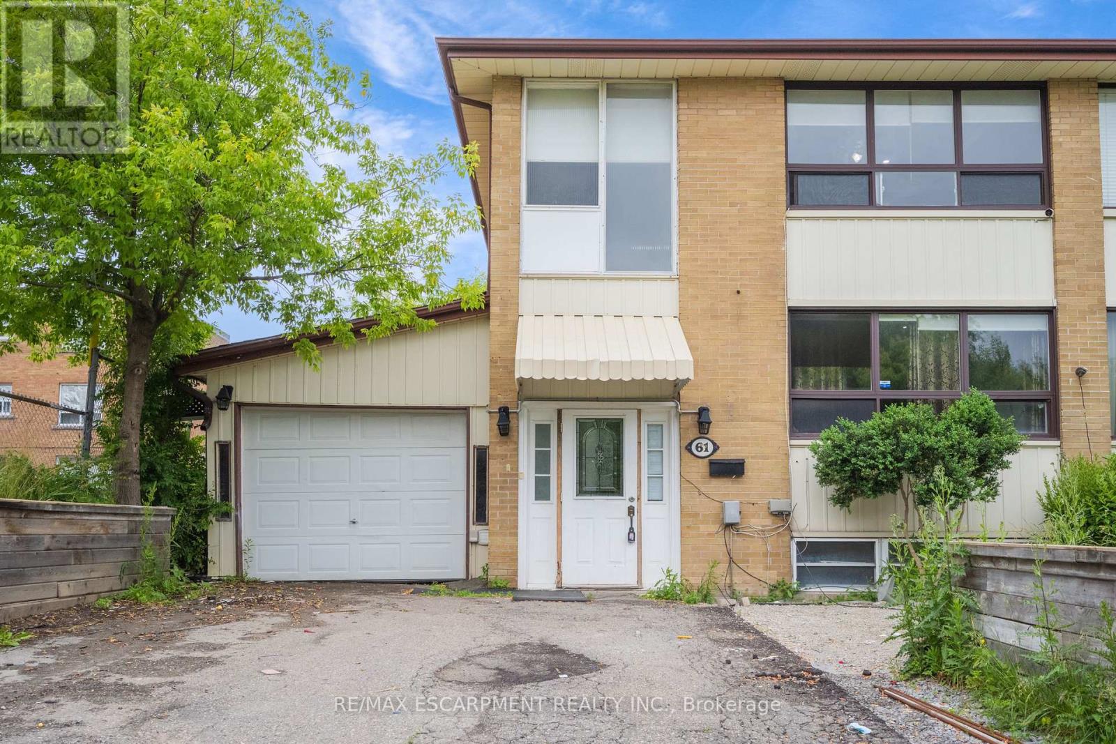 61 Clarence St, Brampton, ON L6W 1S4