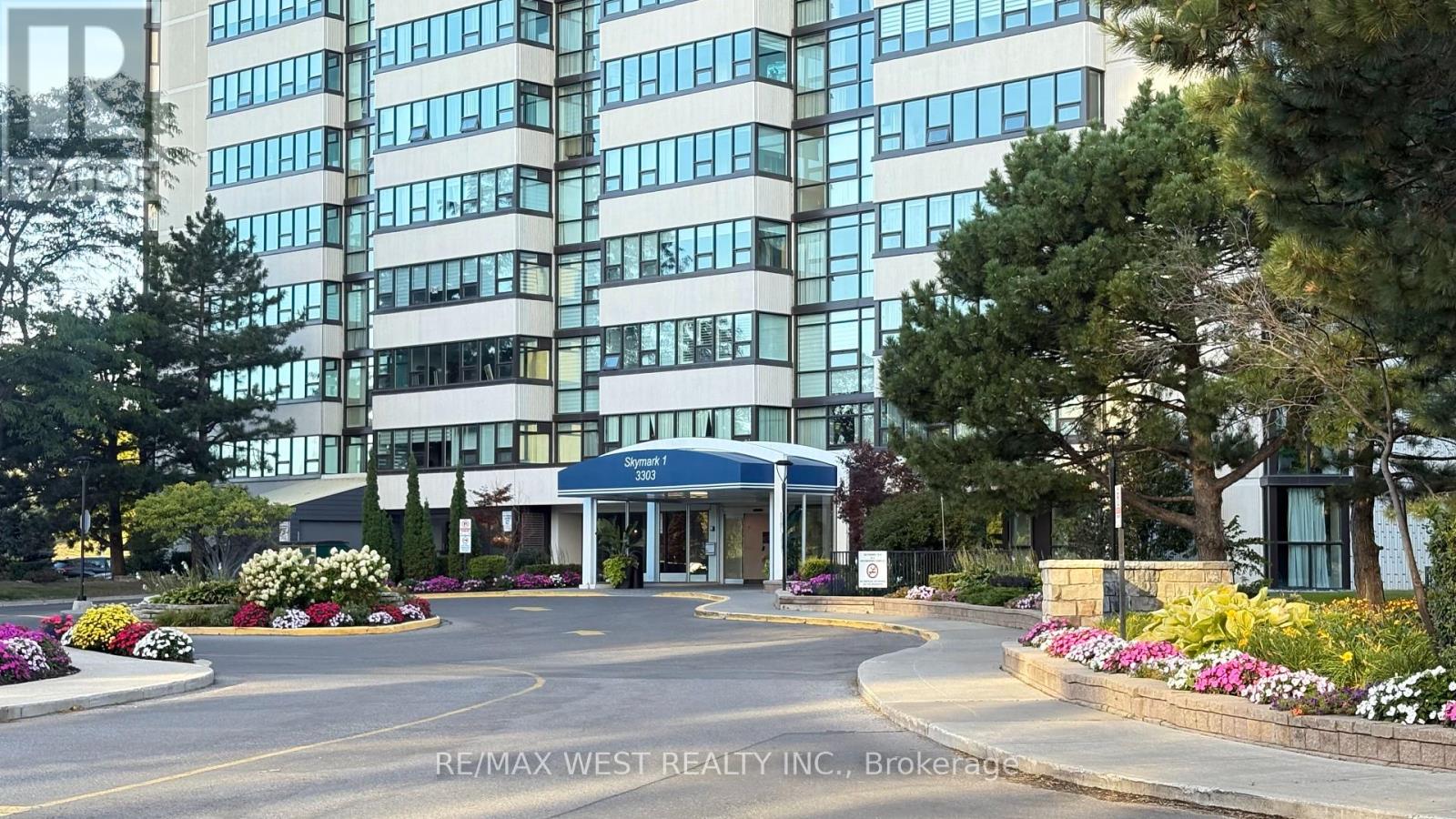 2604 3303 Don Mills Rd, Toronto, ON M2J 4T6
