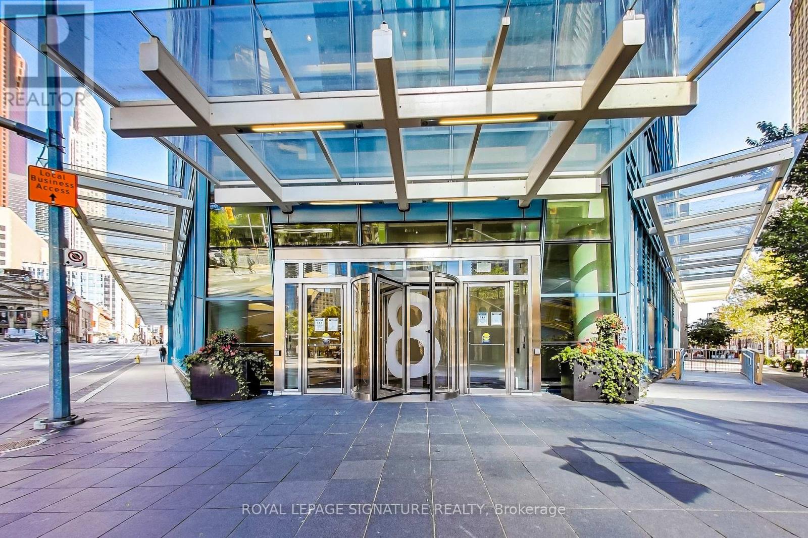 1104 8 The Esplanade, Toronto, ON M5E 0A6