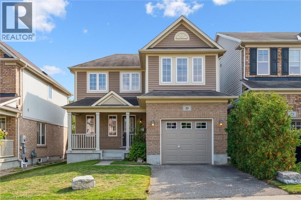 19 Horton Walk, Cambridge, ON N3C 0C1