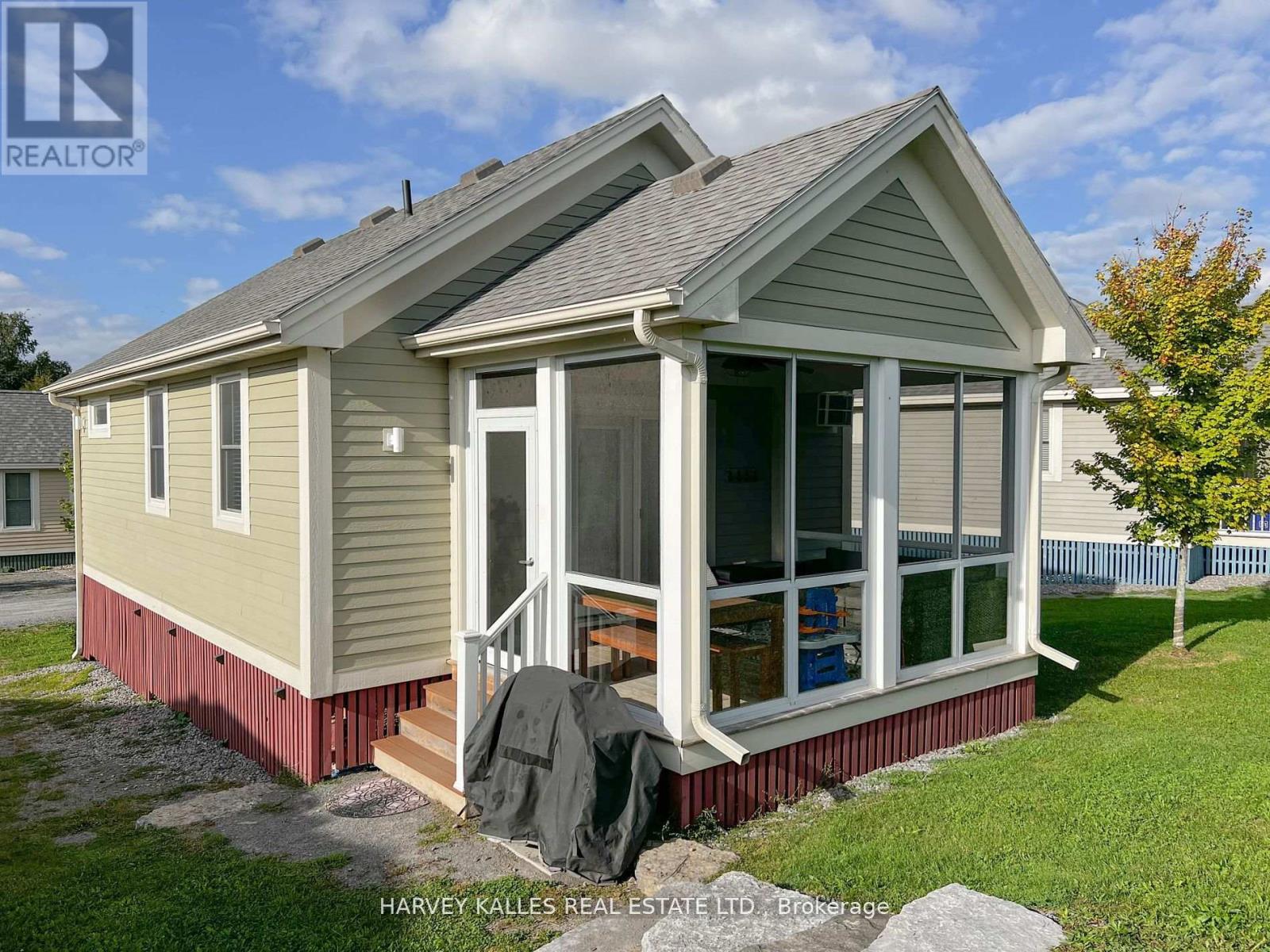 24 Butternut Ln, Prince Edward County Athol Ward, ON K0K 1P0