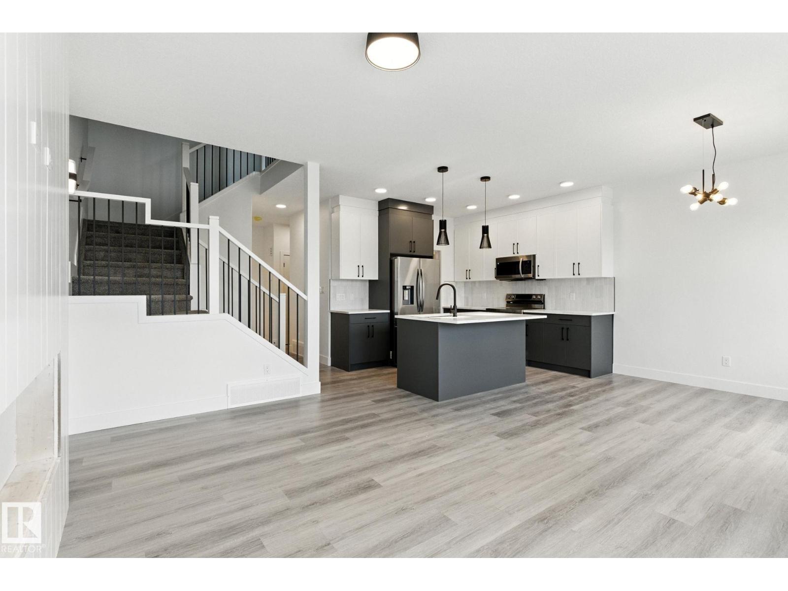 181 Av Nw Unit 8827, Edmonton, AB T5Z 0X4
