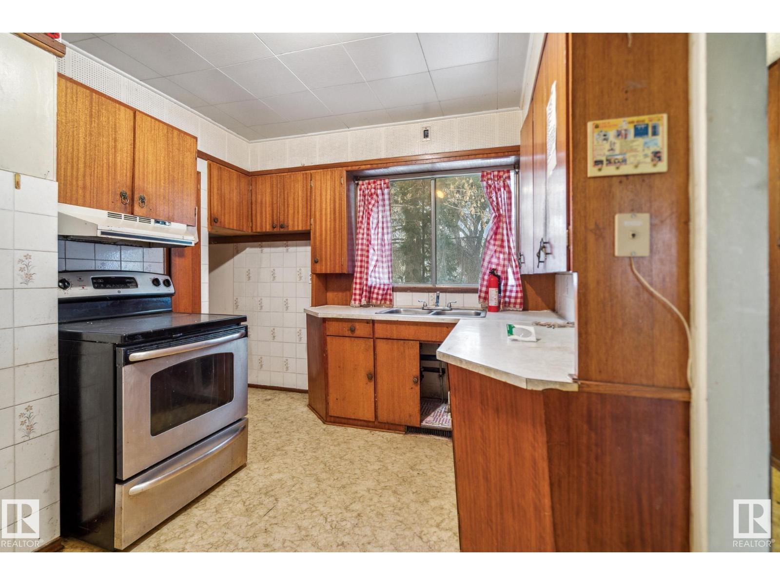 40 St Nw Unit 12125, Edmonton, AB T5W 2L4