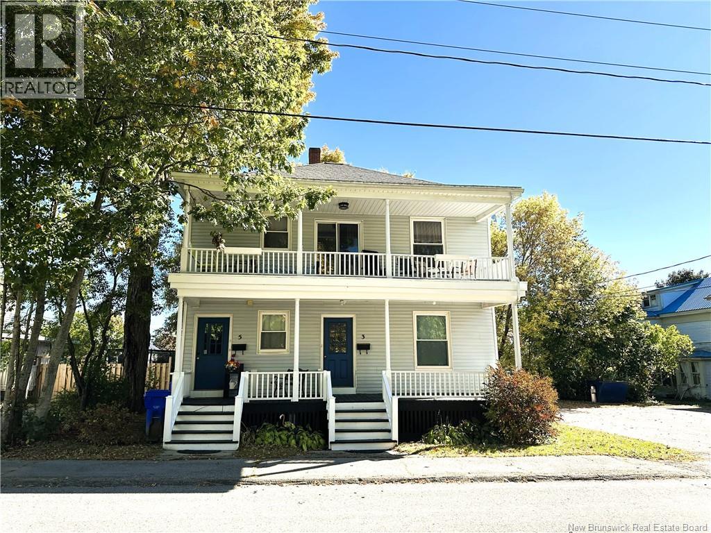 3 Veazey St #-5, St. Stephen, NB E3L 2R7