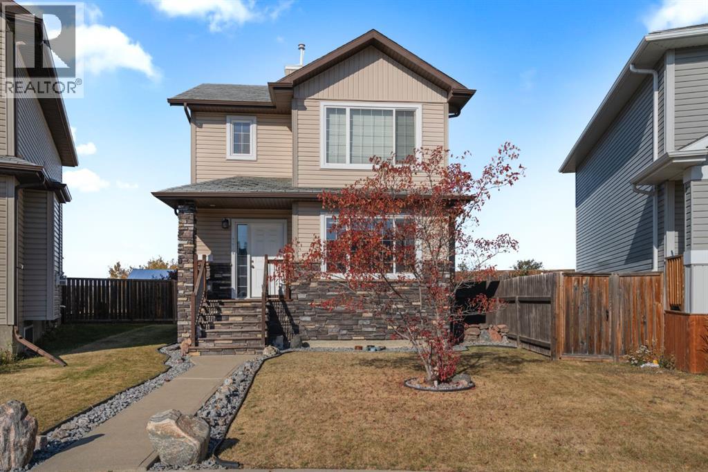 46 Avenue Unit 7418, Camrose, AB T4V 2T4