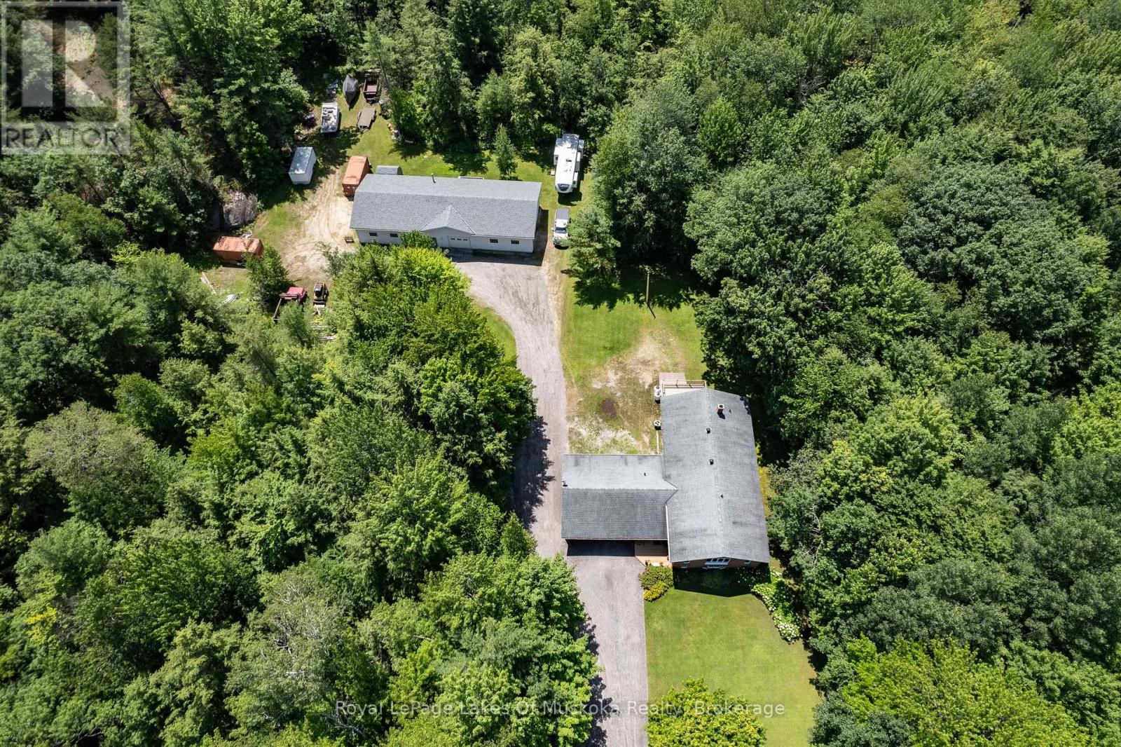 1020 Amelia Cres, Gravenhurst, ON P0E 1G0