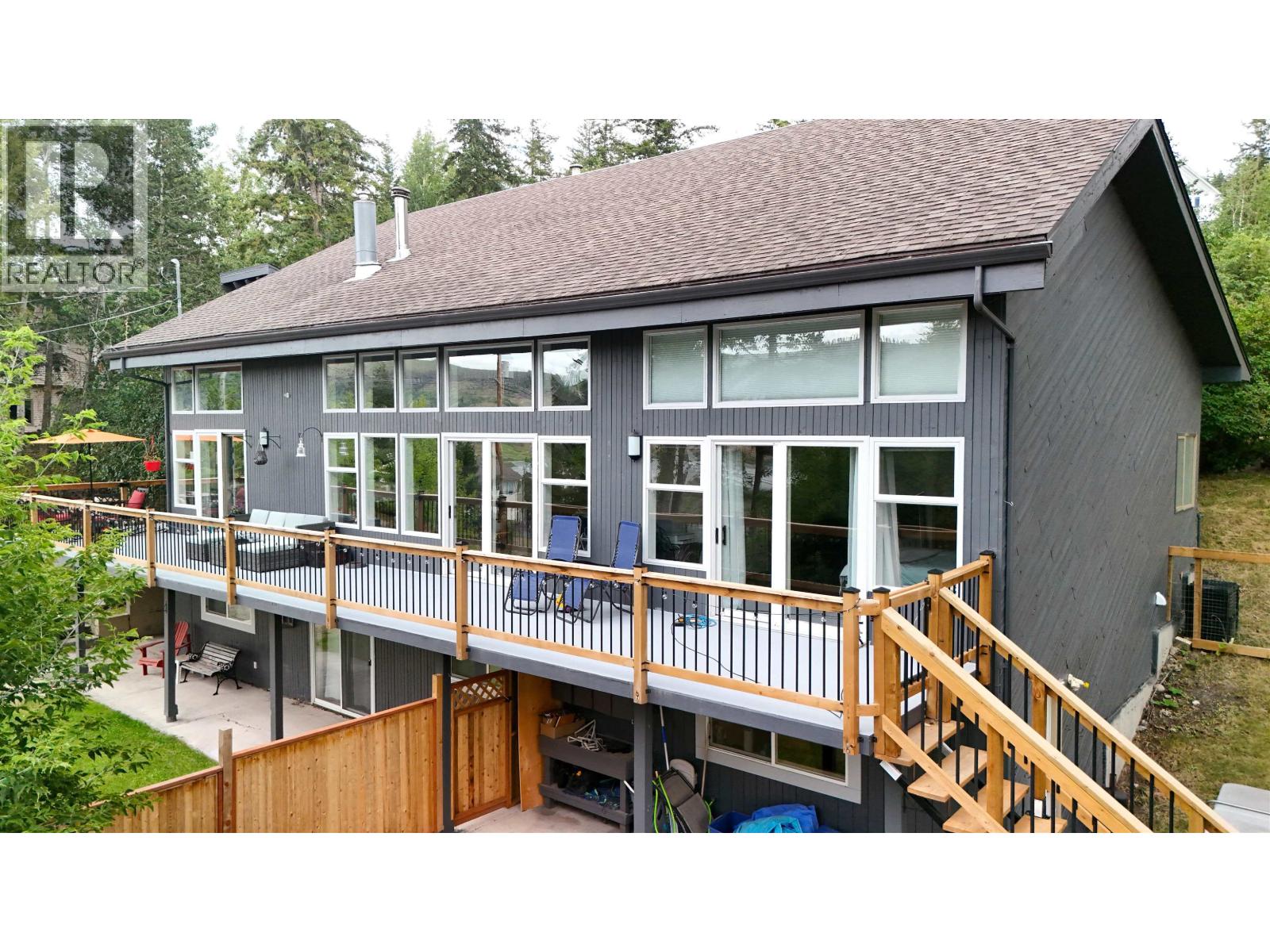 2124 S Lakeside Dr, Williams Lake, BC V2G 5G4