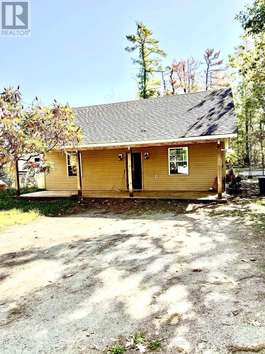 2 Oakwood Dr, Kawartha Lakes, ON K0M 1N0