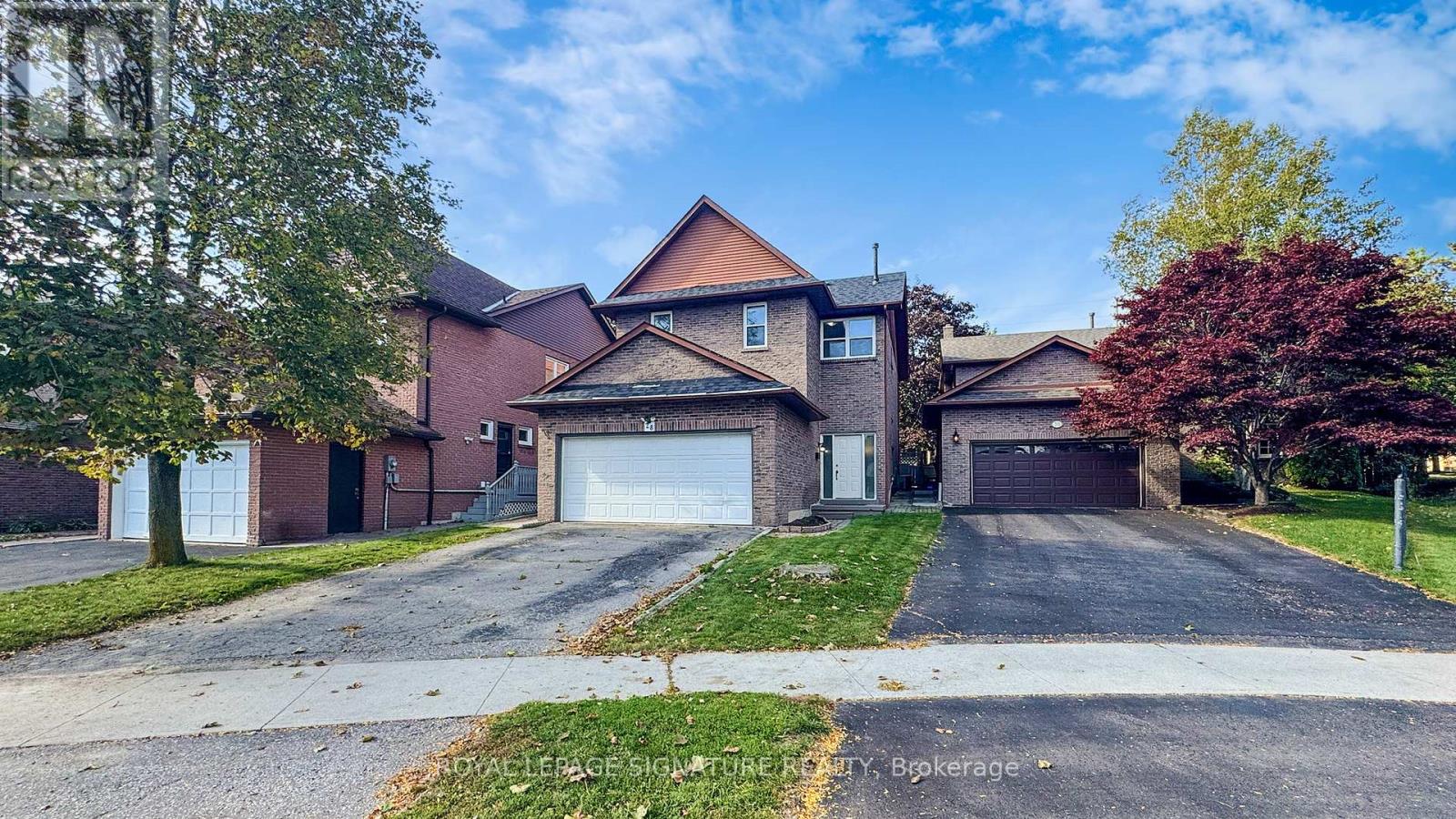 28 Longfellow Ct, Whitby, ON L1N 6V7