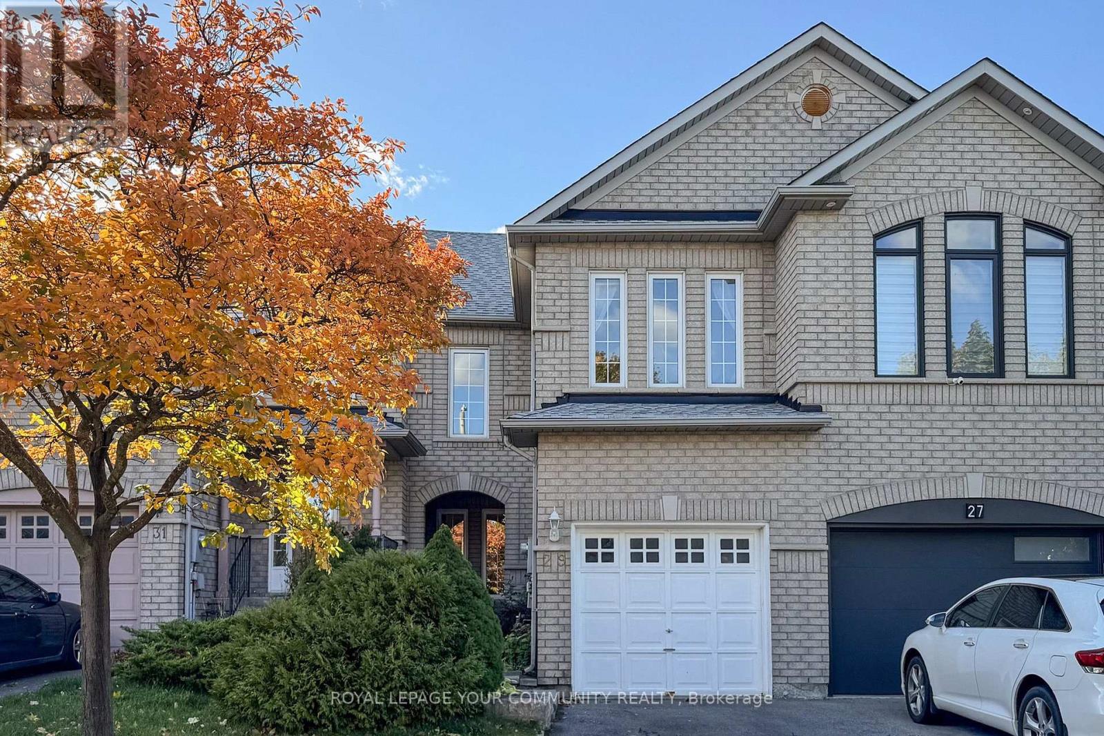 29 Peninsula Cres, Richmond Hill, ON L4S 1V1