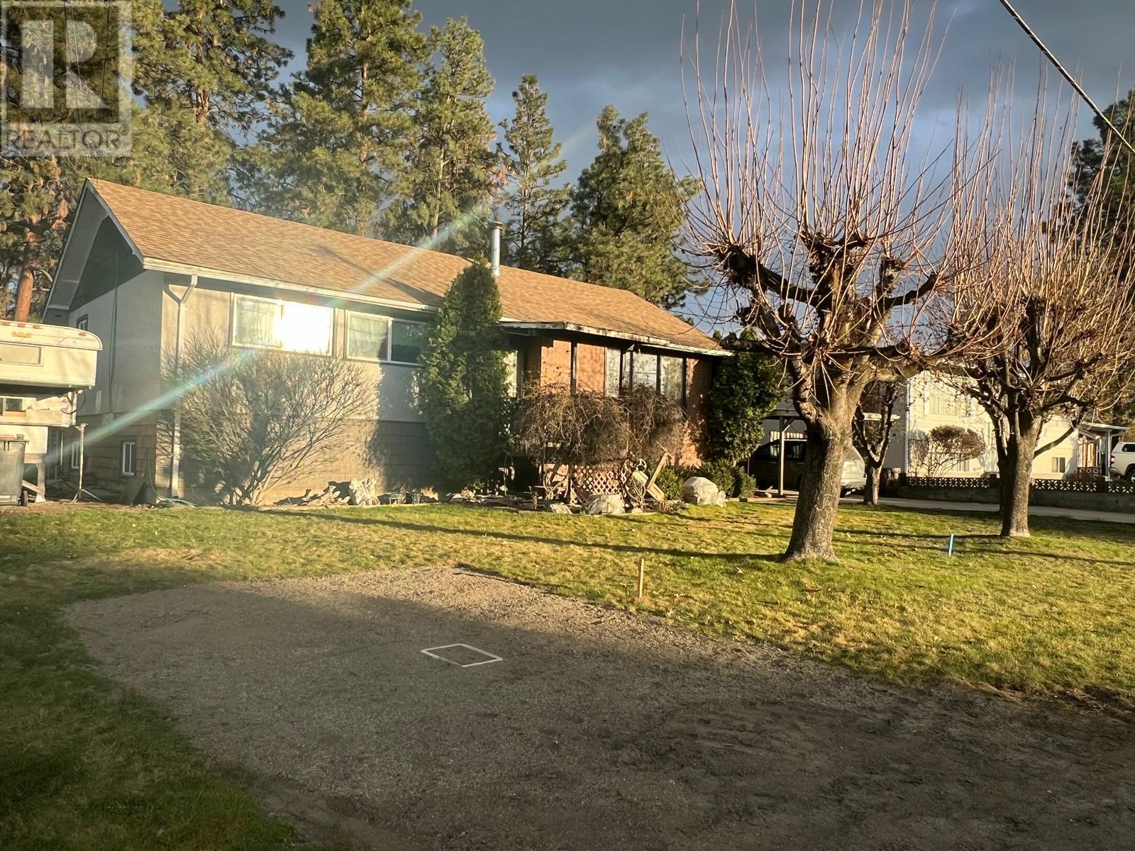 225 Cambie Rd, Kelowna, BC V1X 3H9