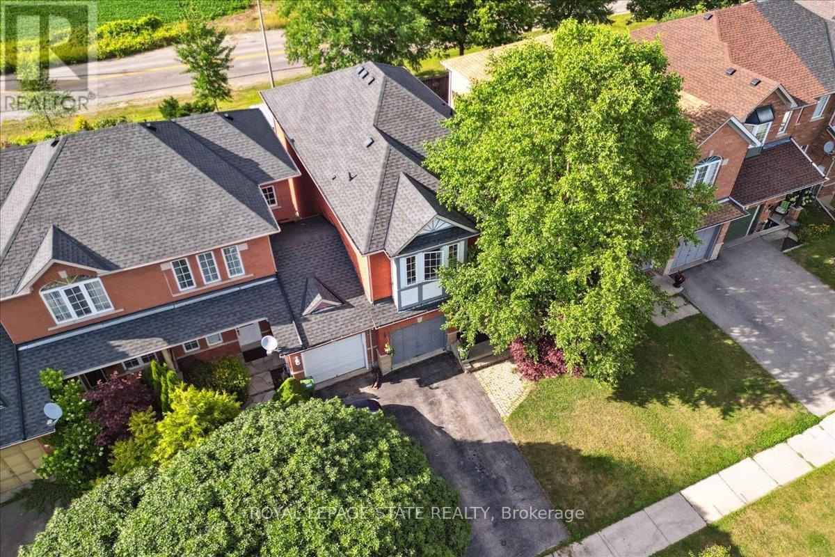 70 Moore Cres, Hamilton, ON L9G 4Z6
