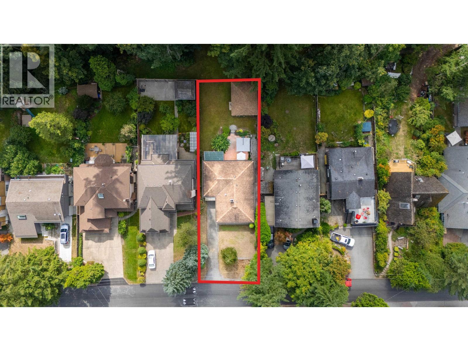 2239 Windridge Dr, North Vancouver, BC V7H 1B6