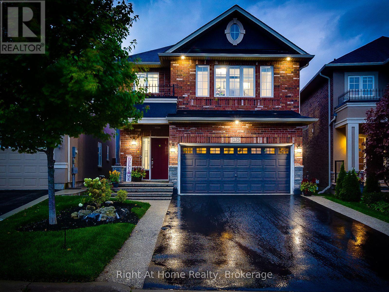 123 Vinton Rd, Hamilton, ON L9K 0G8