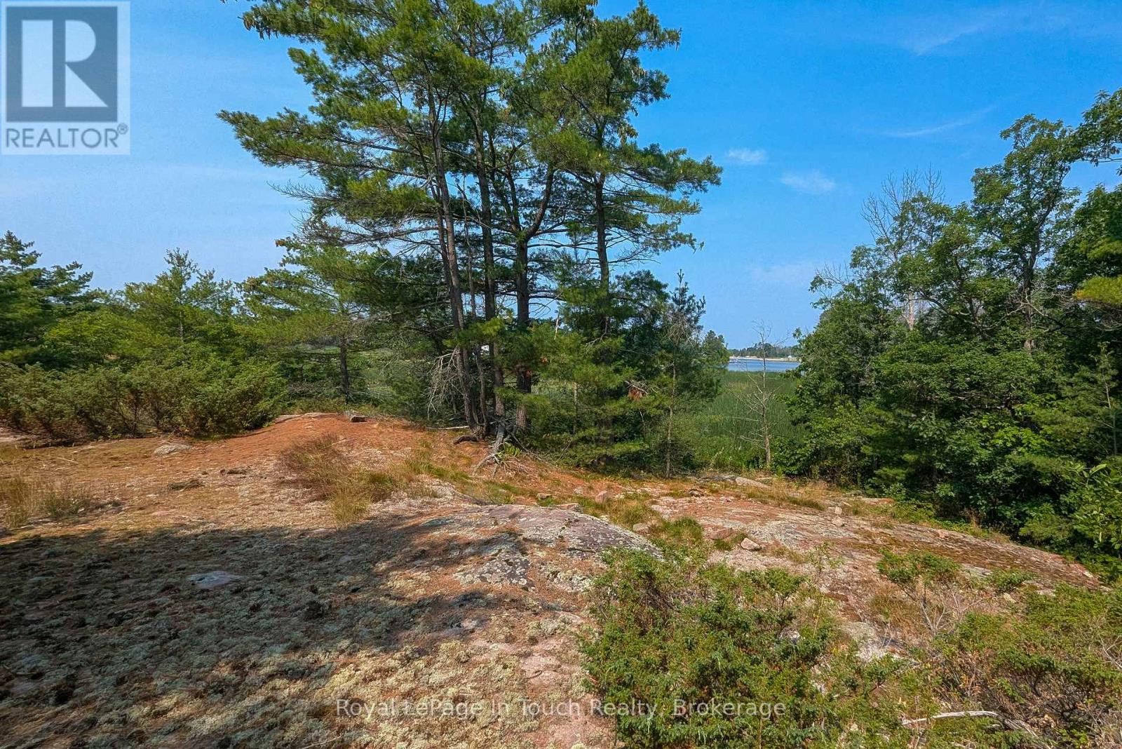180 Prisque Rd, Georgian Bay, ON L0K 1S0