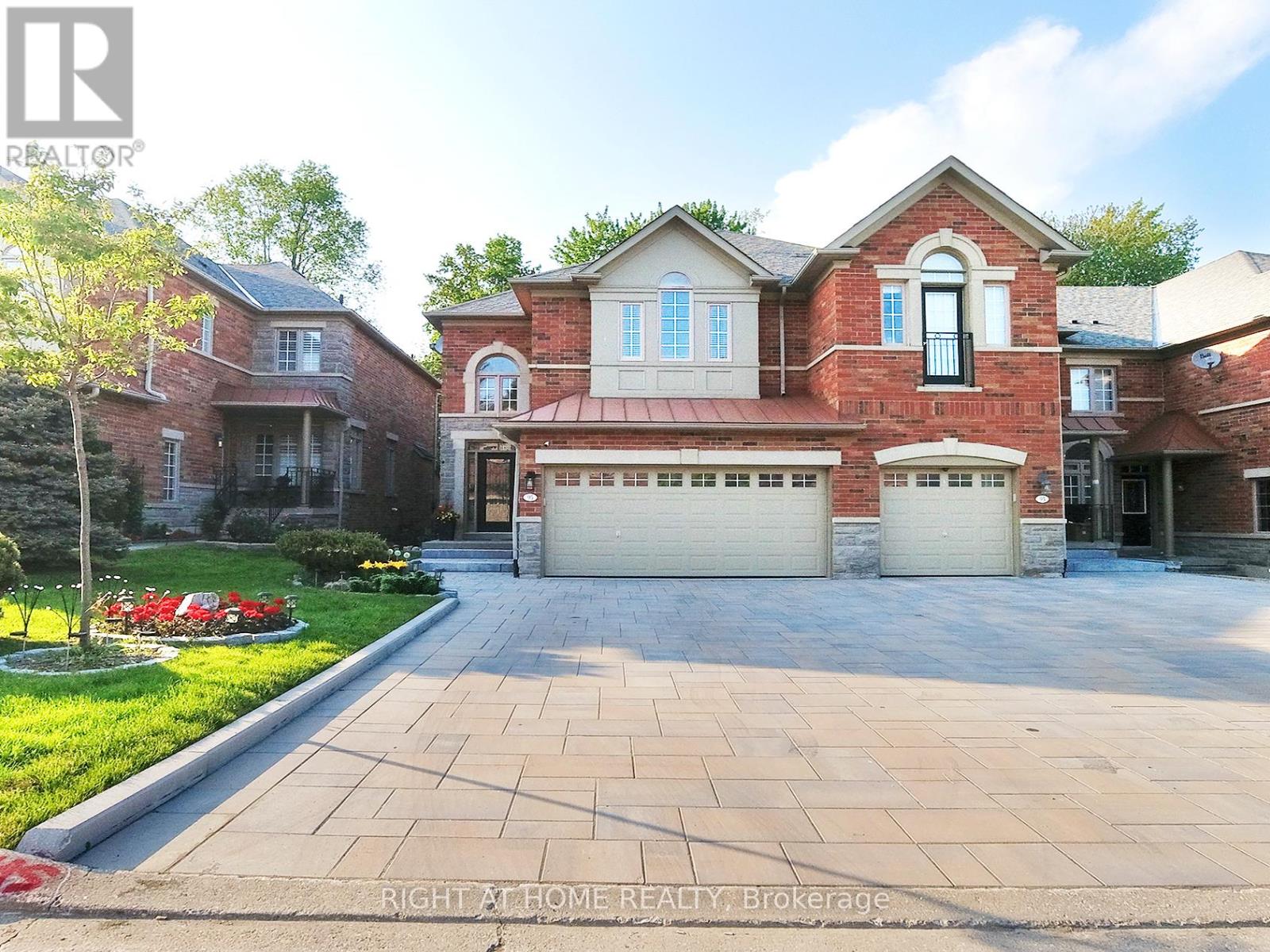 95 Westbury Ct, Richmond Hill, ON L4S 2L3
