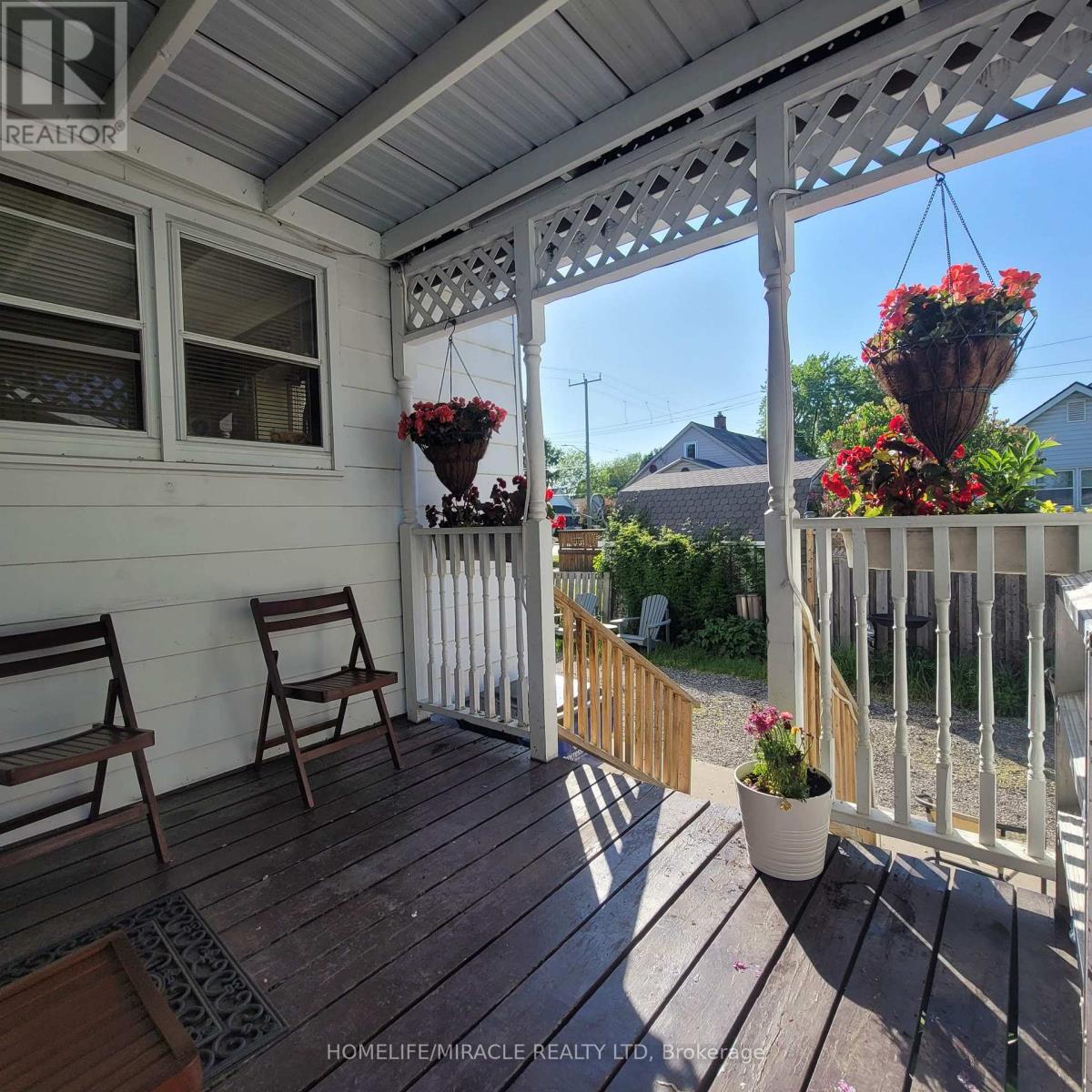 207-209 Inshes Ave, Chatham-kent, ON N7M 2Z5